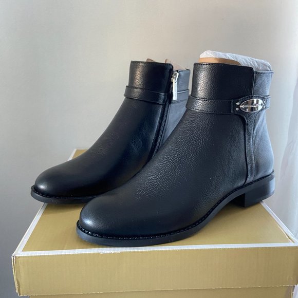 Michael Kors Booties - Picture 2 of 4